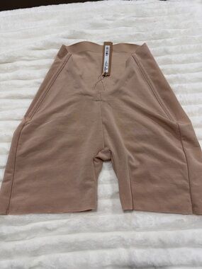 skims sheer sculpt low back short clay Xs